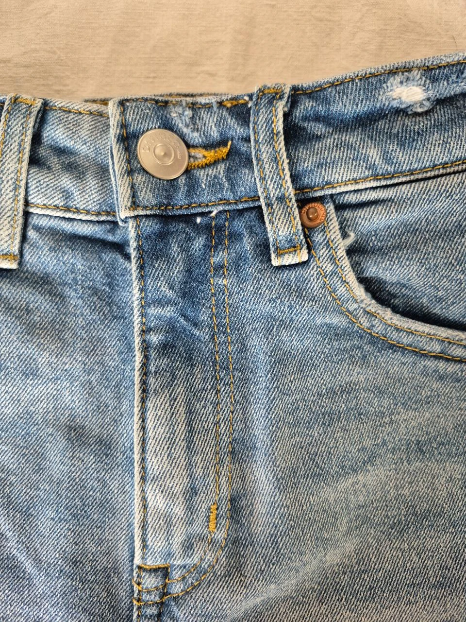 Women's H&M jeans shorts size 34 – photo 2